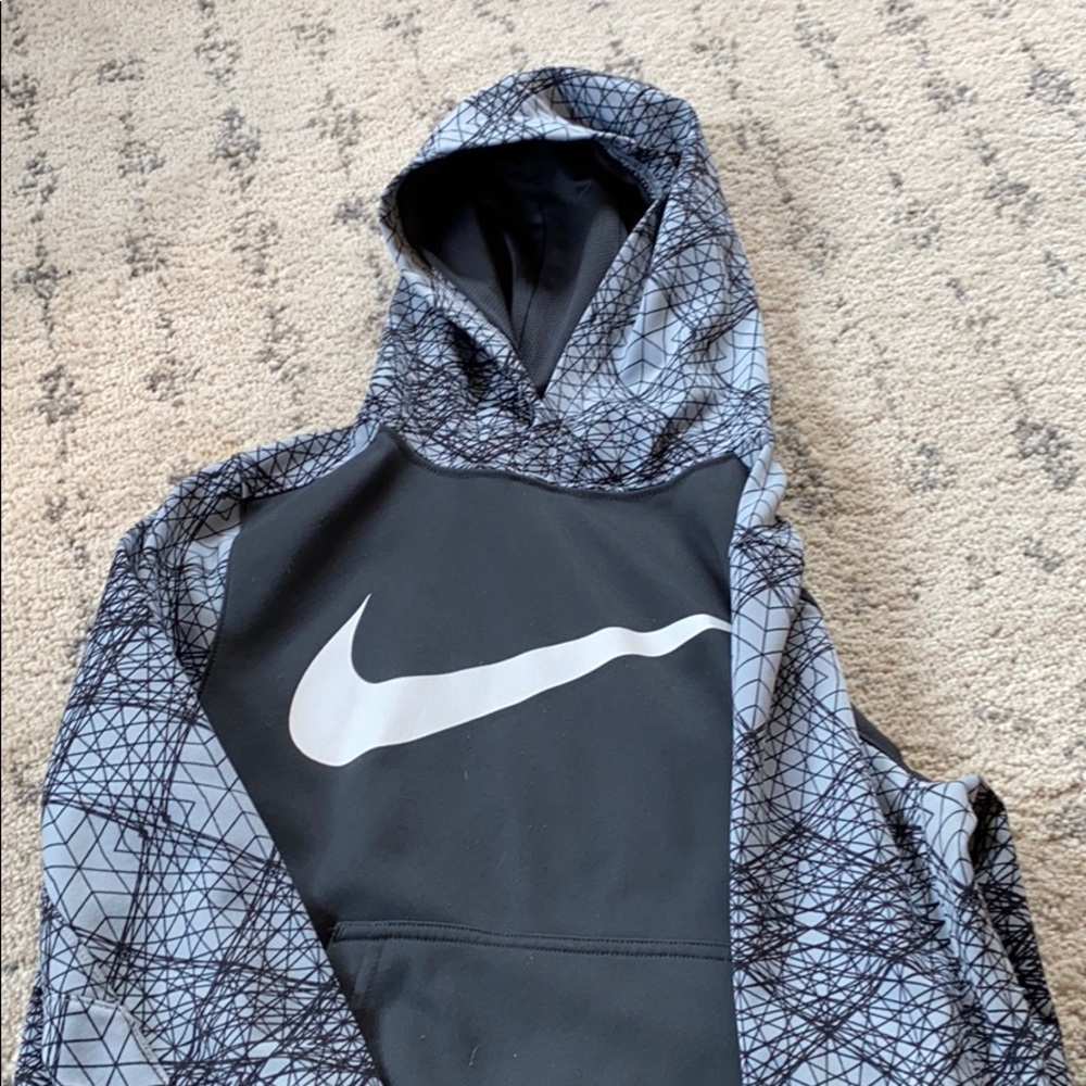 Boys youth medium Nike hoodie grey
